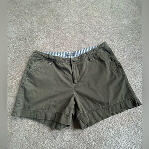 Natural Reflections Olive Green Women’s Size 18 Shorts
